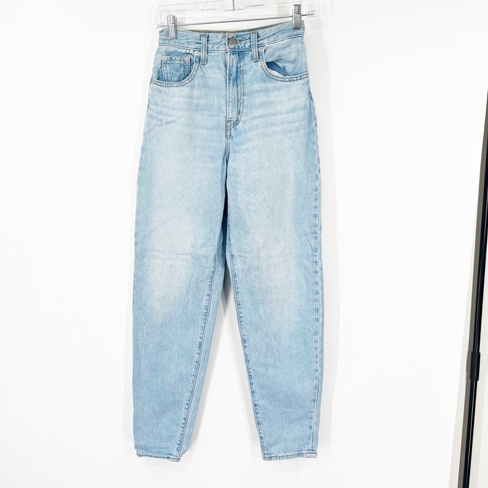 Levi’s High Rise Loose Taper Jeans